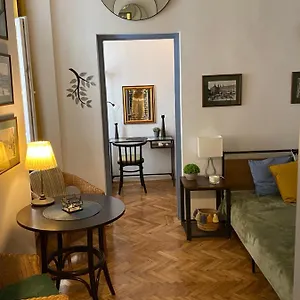 Apartment Downtown Lair, Budapest